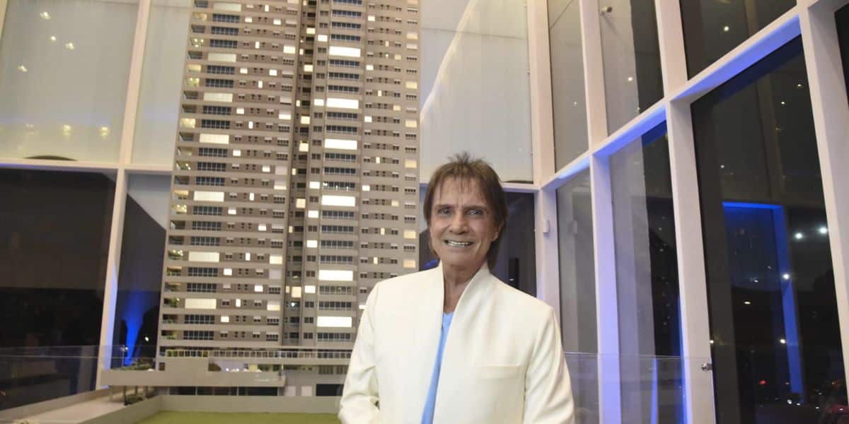 Roberto Carlos é dono da Emoções Incorporadora (Reprodução: Internet)