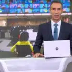 César Tralli durante o Jornal Hoje (Foto: Reprodução / Globo)