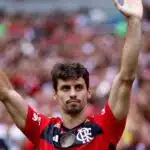 Rodrigo Caio não joga mais pelo Flamengo (Foto: Divulgação)