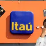 Itaú e pessoas tristes com fim de serviço - Foto Reprodução Internet