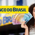 Mulher segurando dinheiro - Banco do Brasil (Foto: Reprodução, Montagem - TV Foco)