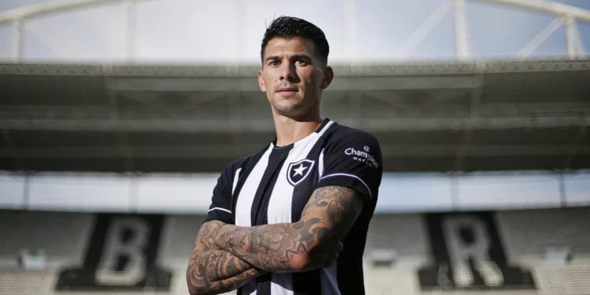 Victor Cuesta no Botafogo (Foto: Reprodução/ Internet)