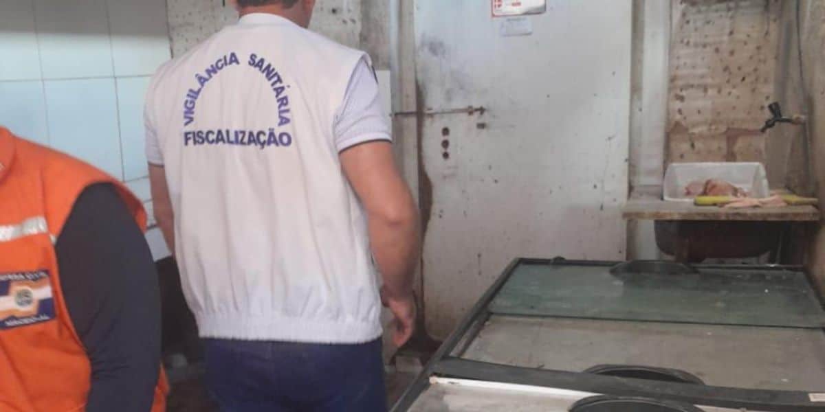 Uma segunda fábrica de carnes, em Maceió, também foi interditada (Reprodução: Internet)