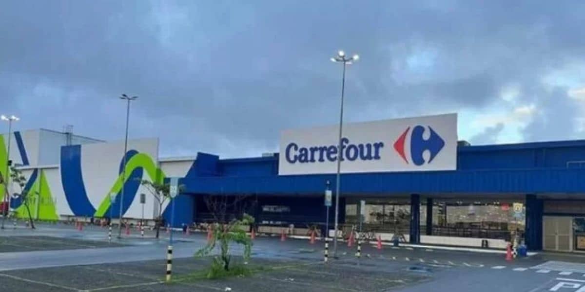 Carrefour é a maior rede de supermercados do Brasil (Reprodução: Internet)