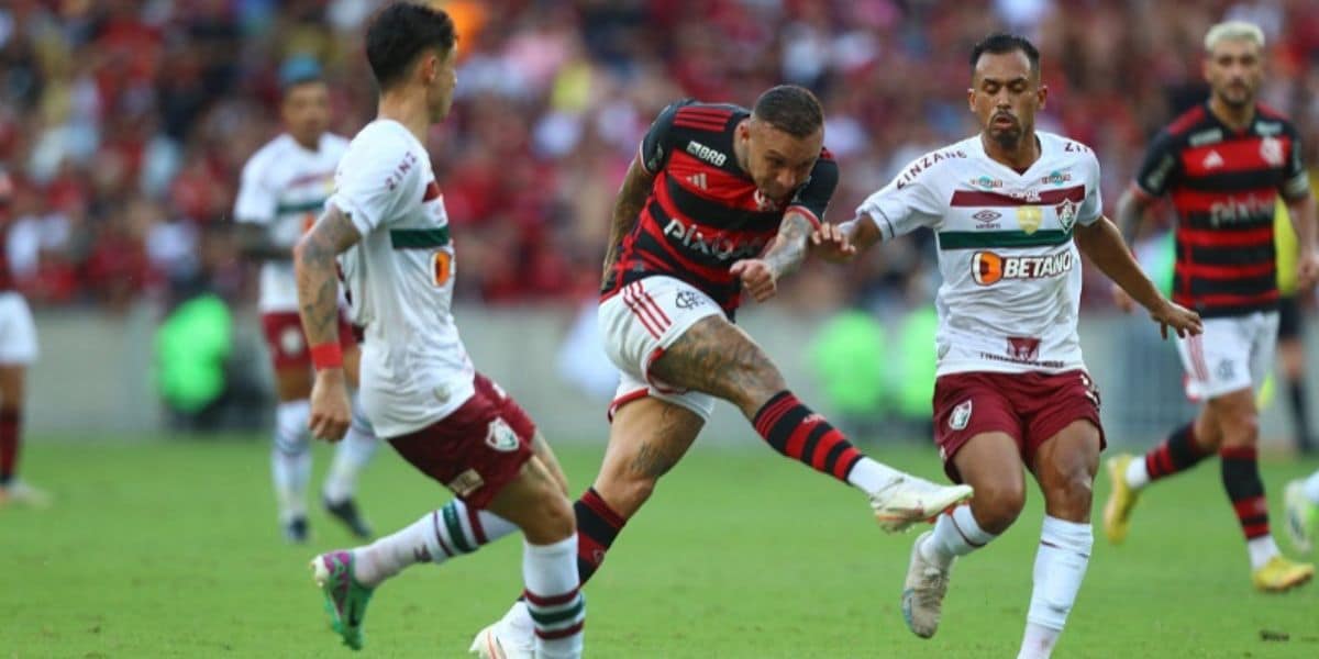 Flamengo ganhou por 2x0 do Fluminense no Carioca (Reprodução: Internet)