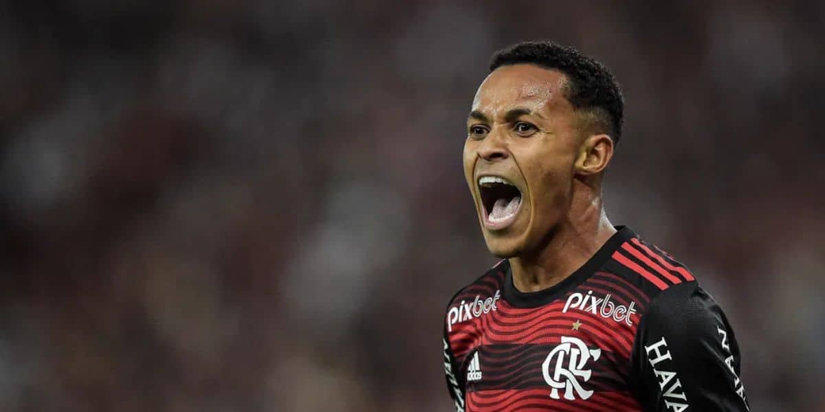 Lázaro ganhou destaque jogando pelo Flamengo (Reprodução: Internet)