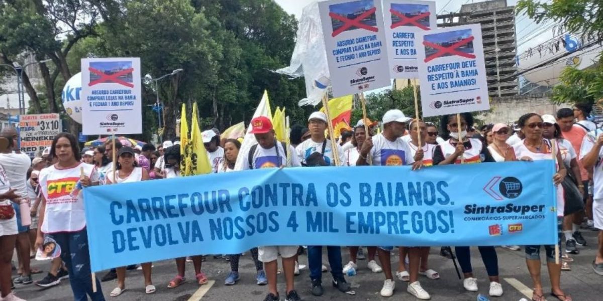 Protestos dos baianos contra os fechamentos (Reprodução: Internet)