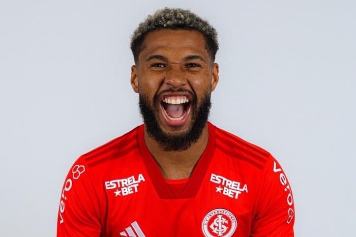 Wesley fechou com o Internacional (Foto: Divulgação)