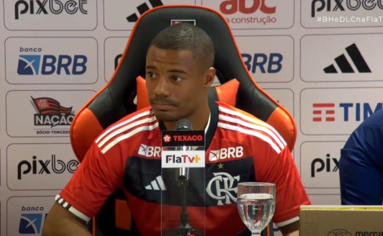 De La Cruz é o famoso jogador de futebol do Flamengo (Foto: Divulgação)