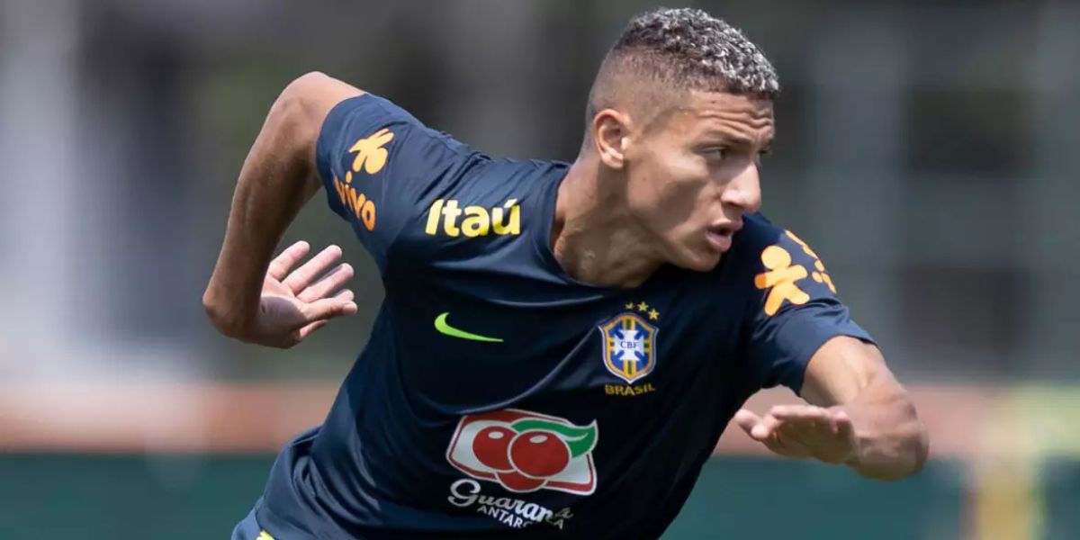 Richarlison com a camisa da Seleção Brasileira - Foto | Reprodução: Internet