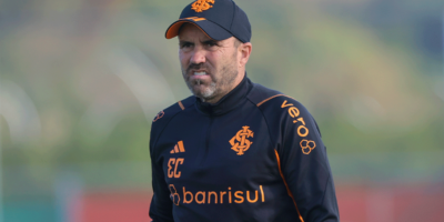 Eduardo Coudet, no treino do Internacional (Foto: Reprodução Internet)