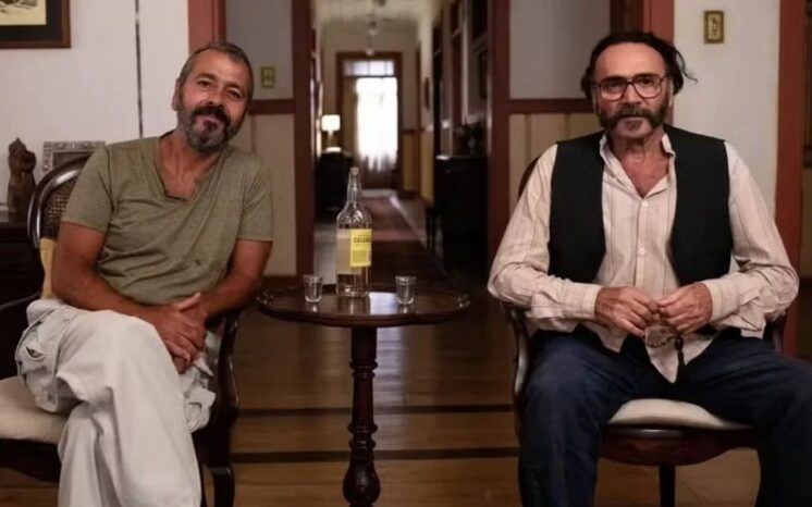 José Inocêncio (Marcos Palmeira) e Rachid (Almir Sater) em Renascer (Foto: Reprodução / Globo)