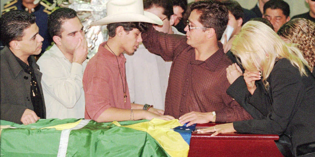 Velório do cantor Leandro, com a presença de vários famosos (Foto: Reprodução/ Internet)