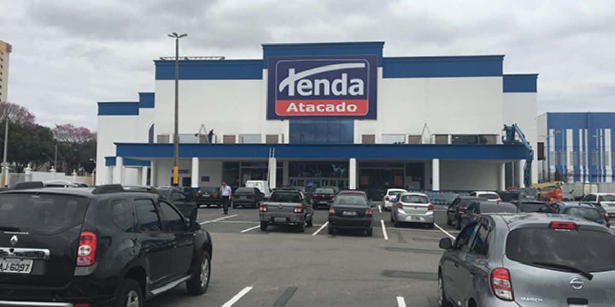 Tenda Atacado fechou no shopping em São José do Rio Preto (Reprodução: Internet)