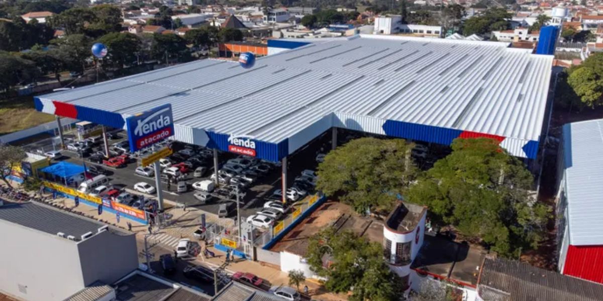 O supermercado é 100% brasileiro (Reprodução: Internet)