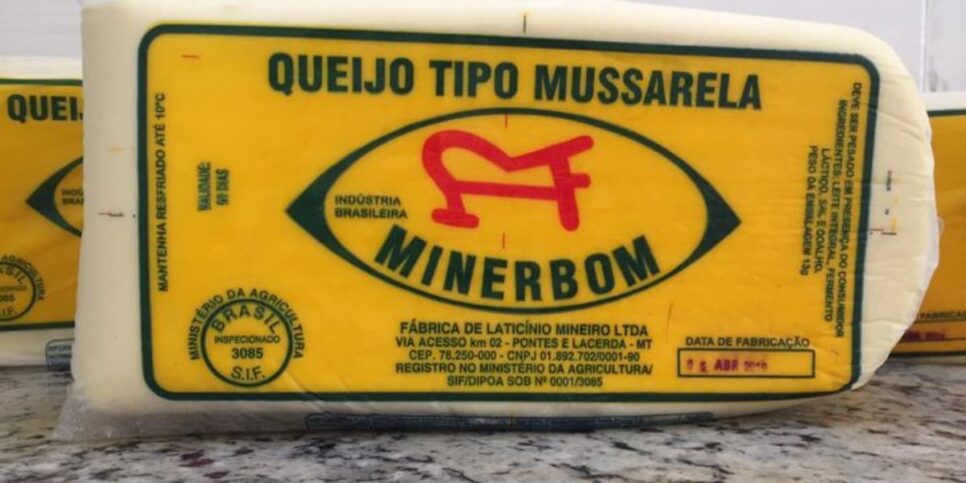 Queijo mussarela, Minerbom (Reprodução/Facebook)