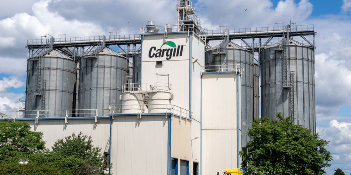 Cargill Agrícola, fabricante da Pomarola e Elefante,