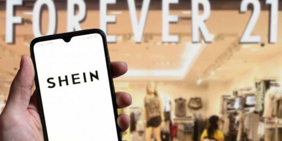 Forever 21 se aliou a SHEIN e possui um perfil no e-commerce aonde comercializa suas peças (Foto Reprodução/Exame)