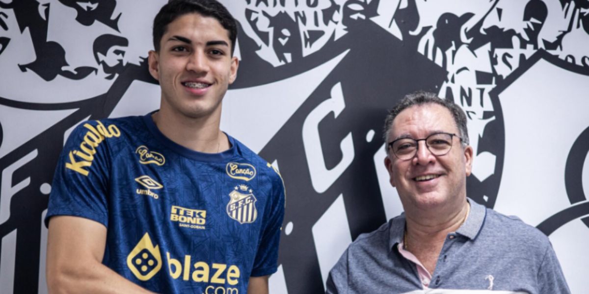 Jair Cunha, craque do Santos e jovem promessa do futebol brasileiro (Foto: Raul Baretta/ Santos FC).