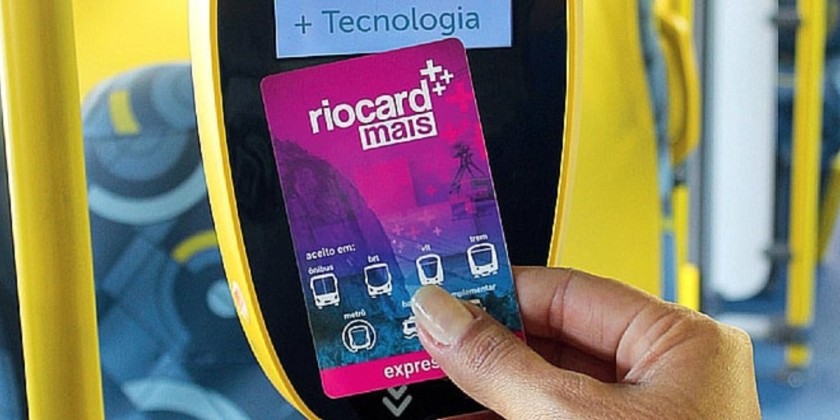 O Riocard foi substituído por um novo cartão de vale-transporte (Foto: Reprodução/ Internet)