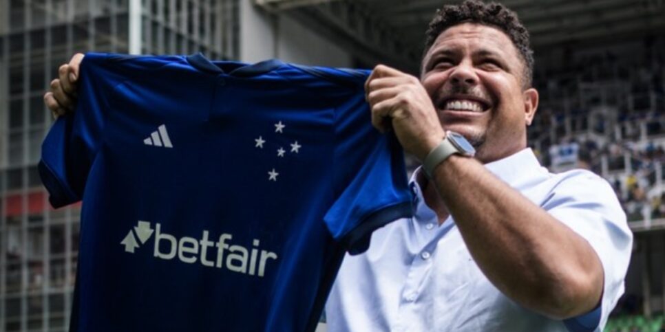 Ronaldo renova contrato com a Bet Fair, patrocínio master do Cruzeiro - (Foto: Reprodução / Internet)