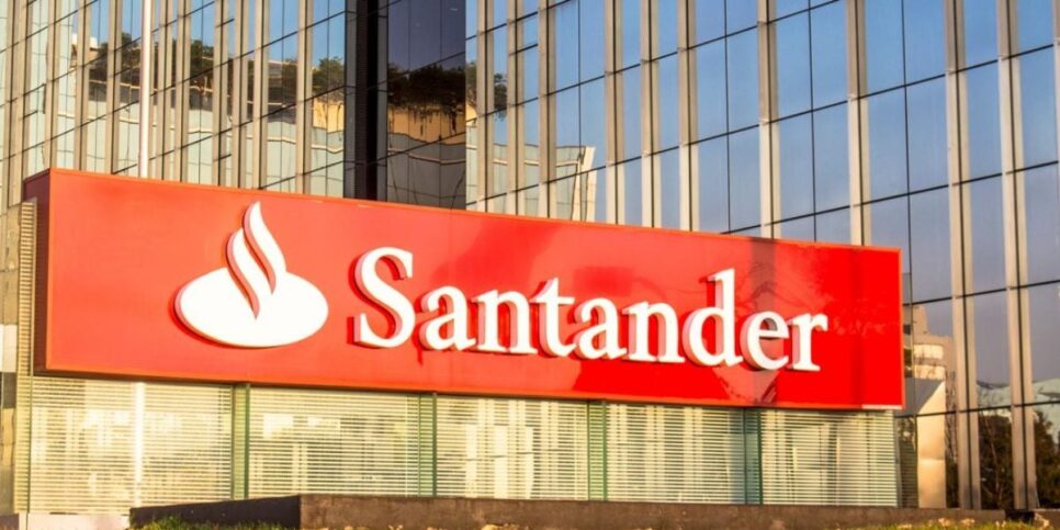 Santander fechou duas agências (Foto: Reprodução/ Internet)
