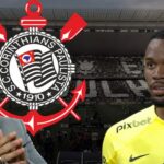 Augusto Melo, Carlos Miguel e escudo do Corinthians (Foto - Montagem TV Foco).