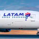 Avião da Latam (Foto: Reprodução - Panrotas)