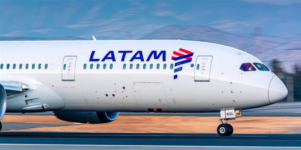 Avião da Latam (Foto: Reprodução - Panrotas)