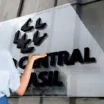 Banco Central do Brasil anuncia chegada de uma nova moeda nesta sexta-feira (24) (Foto Reprodução/Montagem/Lennita/Canva/Bc)