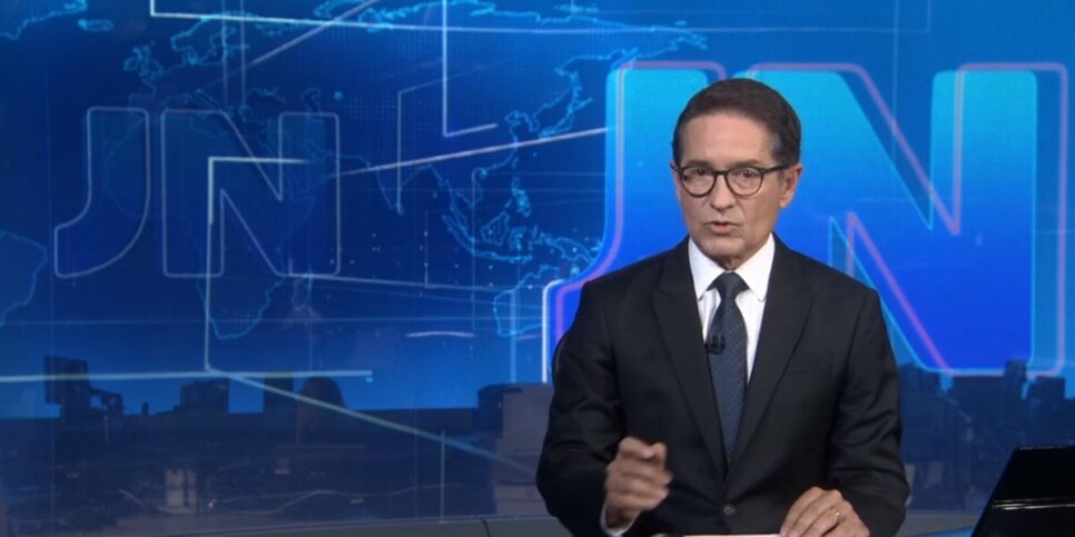 Carlos Tramontina sob comando do Jornal Nacional (Foto: Reprodução/Internet)