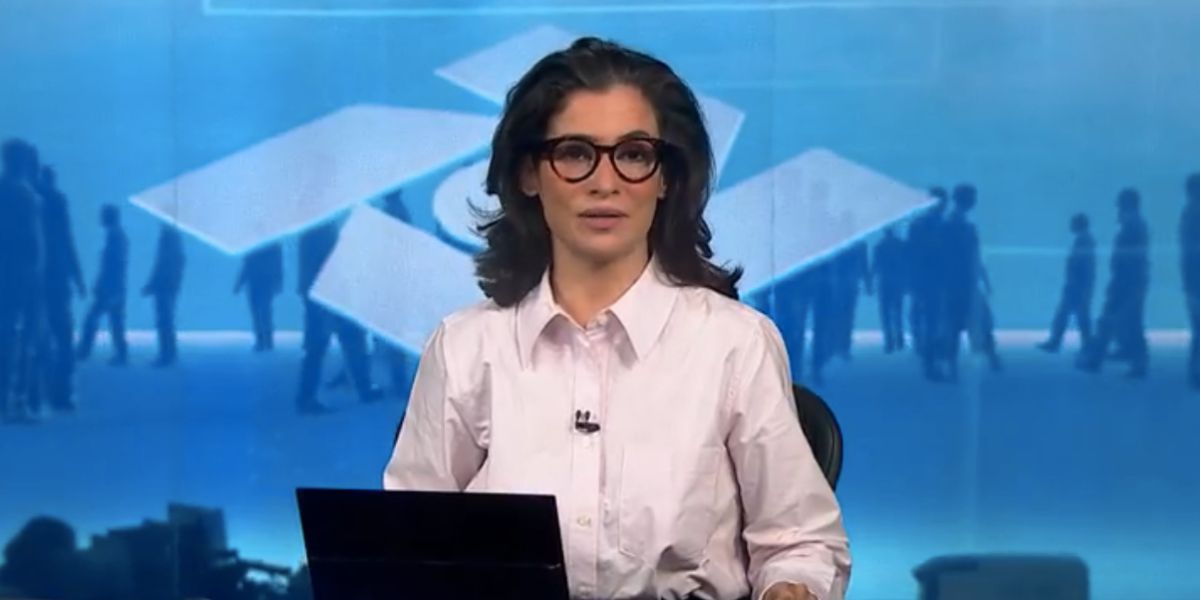 Renata Vasconcellos durante o Jornal Nacional (Foto: Reprodução / Globo)