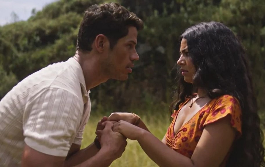 Marcelo (José Loreto) e Quinota (Larissa Bocchino) em No Rancho Fundo (Foto: Reprodução / Globo)