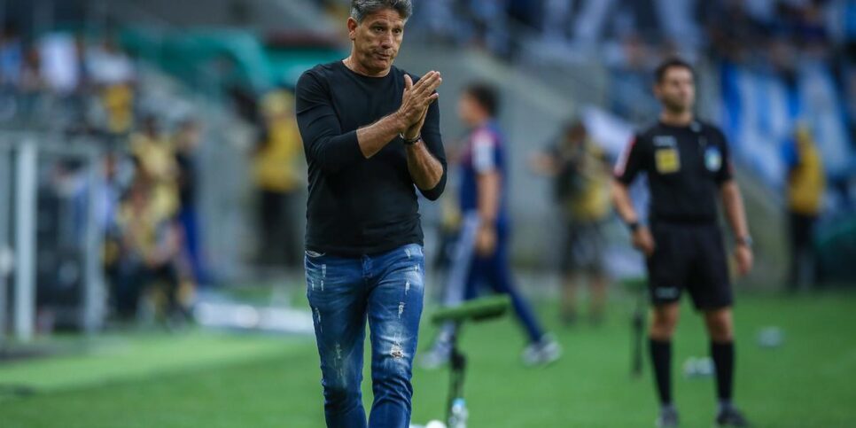 Renato Gaúcho e o Grêmio queria um zagueiro que brilhou no Palmeiras (Foto: Reprodução/ Internet)