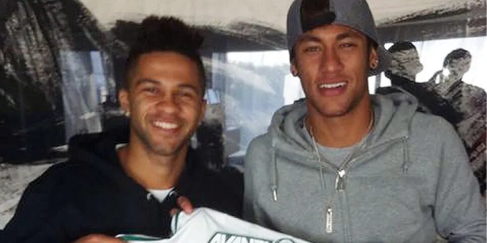 Serginho e Neymar, são amigos desde as categorias de base do Santos - (Foto: Reprodução / Internet)
