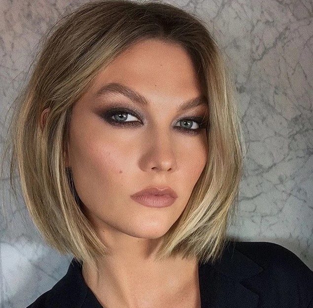 Corte de cabelo Sliced bob (Foto: Instagram @karliekloss) 