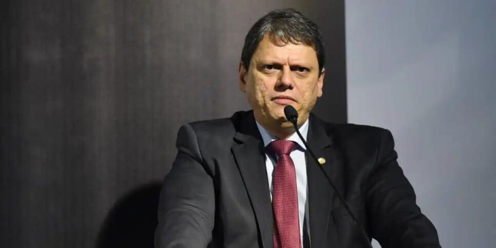 Tarcísio de Freitas ainda precisa aprovar o novo valor (Reprodução: Cleiby Trevisan)