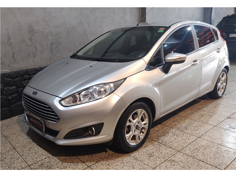 FORD FIESTA 1.6 2015 (Foto: Reprodução/ Internet)