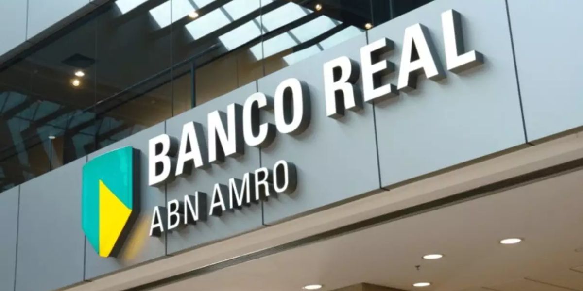 Banco Real foi um dos gigantes do país, principalmente na década de 90 (Reprodução: Internet)