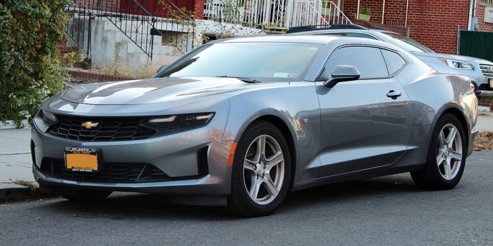 Chevrolet Camaro ficou famoso pelo filme Transformers e a música de Munhoz e Mariano (Reprodução: Chevrolet/Divulgação)