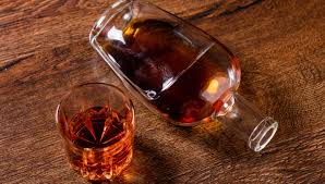 Consumo exacerbado de álcool aumenta risco de cancer (Foto Reprodução/Metrópoles)
