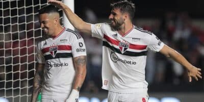 Calleri esnobou Luciano no São Paulo (Foto: Reprodução/ Internet)