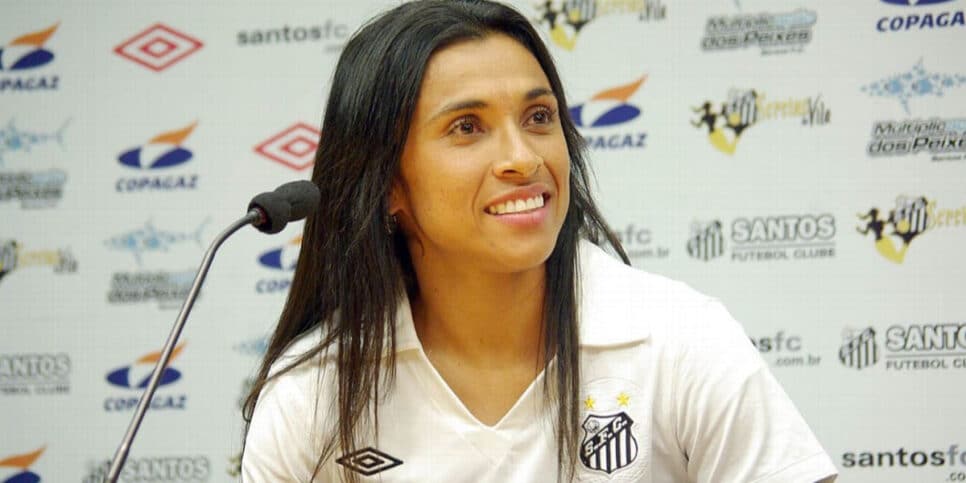 Marta quando jogava no Santos (Foto: Divulgação)