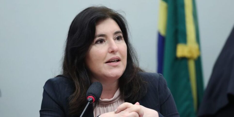 Simone Tebet revelou que não pretende desassociar o salário mínimo da aposentadoria (Reprodução: Bruno Spada/Câmara dos Deputados)