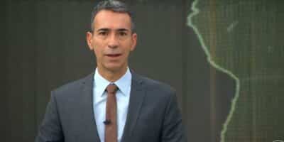 César Tralli no comando do Jornal Hoje (Foto: Reprodução / Globo)