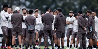 Ramón Díaz em um de seus primeiros treinos no Corinthians (Reprodução: Rodrigo Coca/Ag. Corinthians)