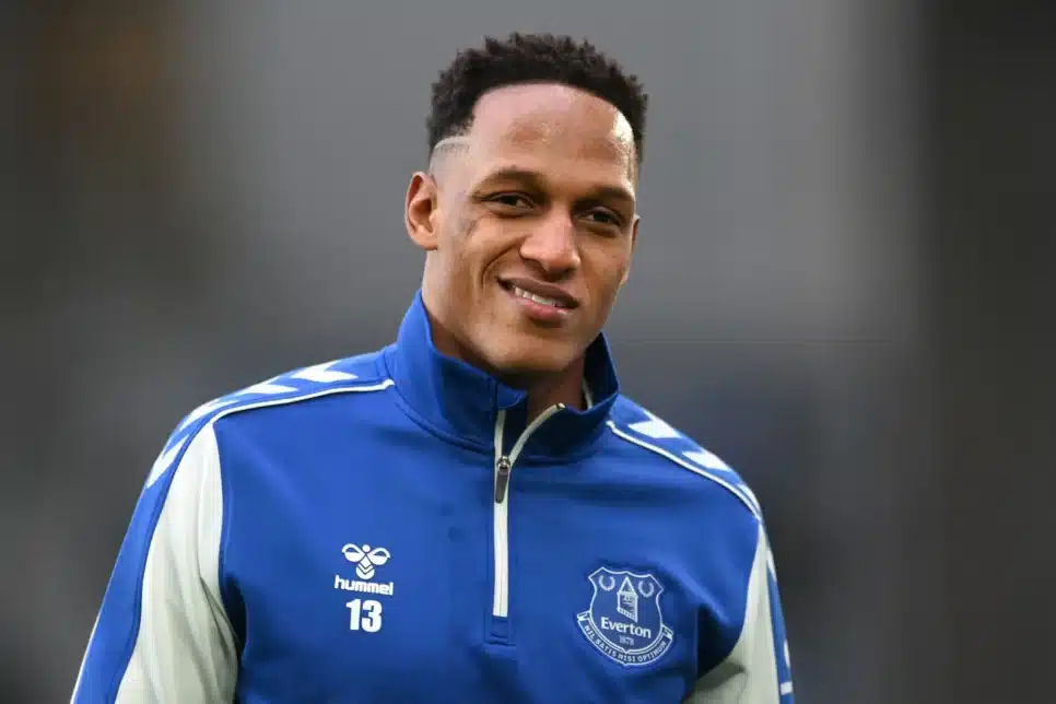 Yerry Mina vem sendo observado pelo Cruzeiro (Foto: Michael Regan/Getty Images)