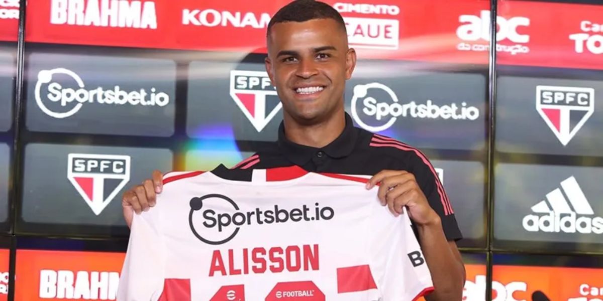 Ele chegou como atacante e hoje é volante (Reprodução: Chiri/saopaulofc.net)