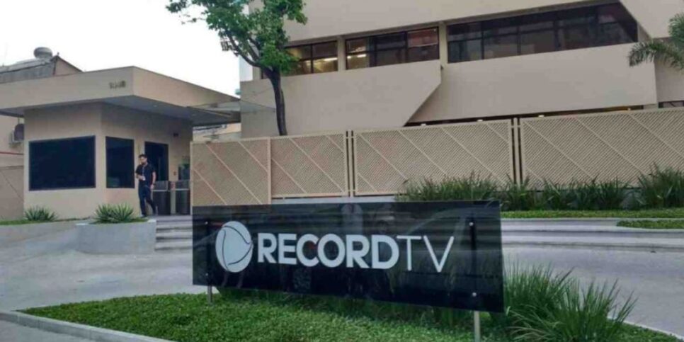 Jovem Pan, Falência, Globo