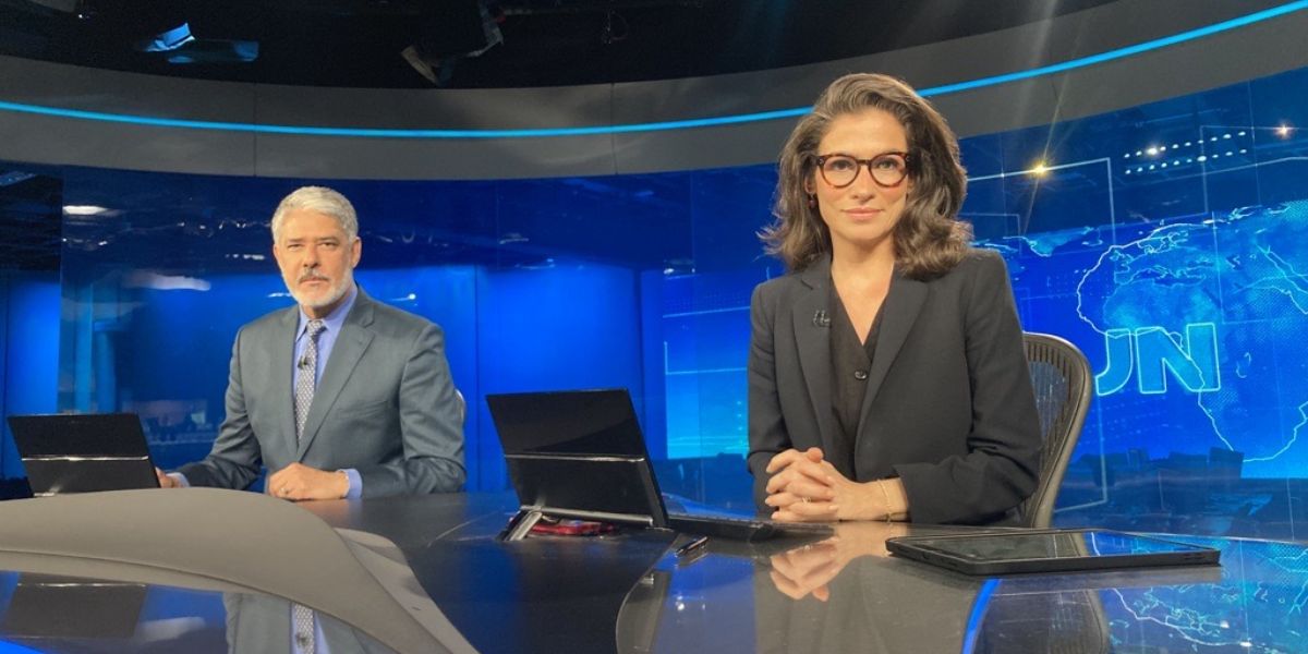 O âncora ao lado de Renata Vasconcellos no Jornal Nacional (Foto: Divulgação / TV Globo)